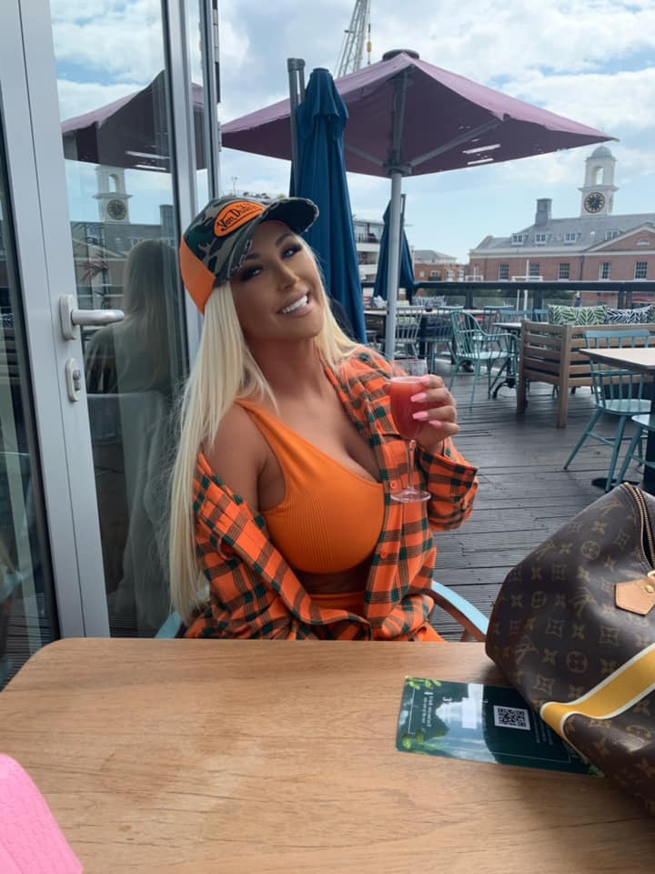 Holly Deacon