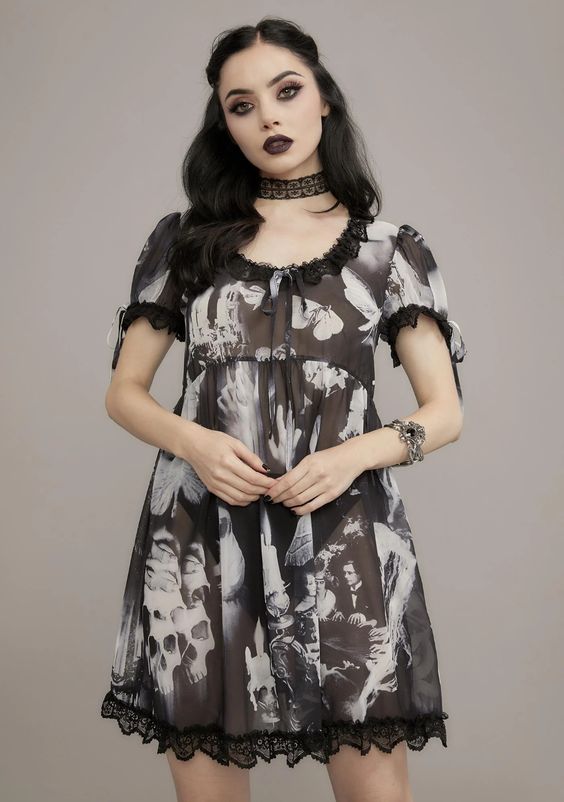 Alina Lee