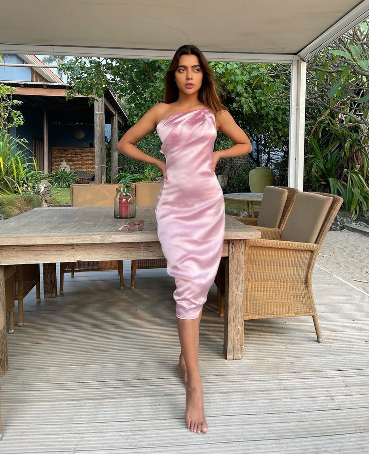 Ruhi Singh Ruhi Singh