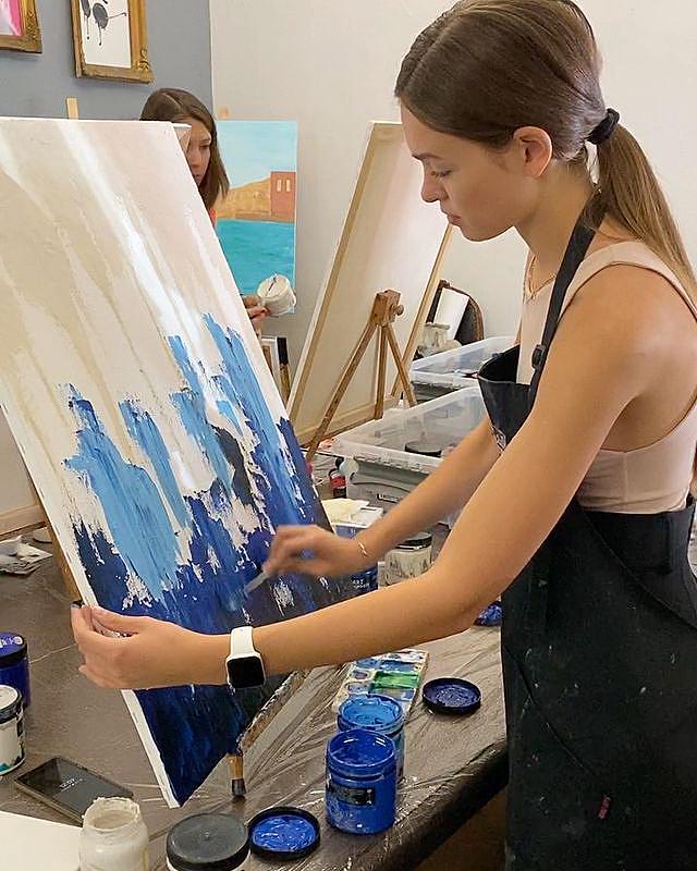 Valeria Rudenko Valeria Rudenko