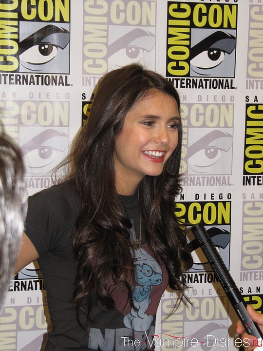 Nina Dobrev