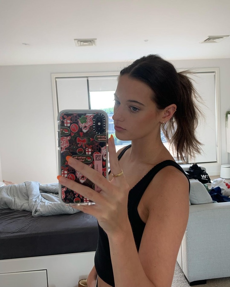 taya brooks