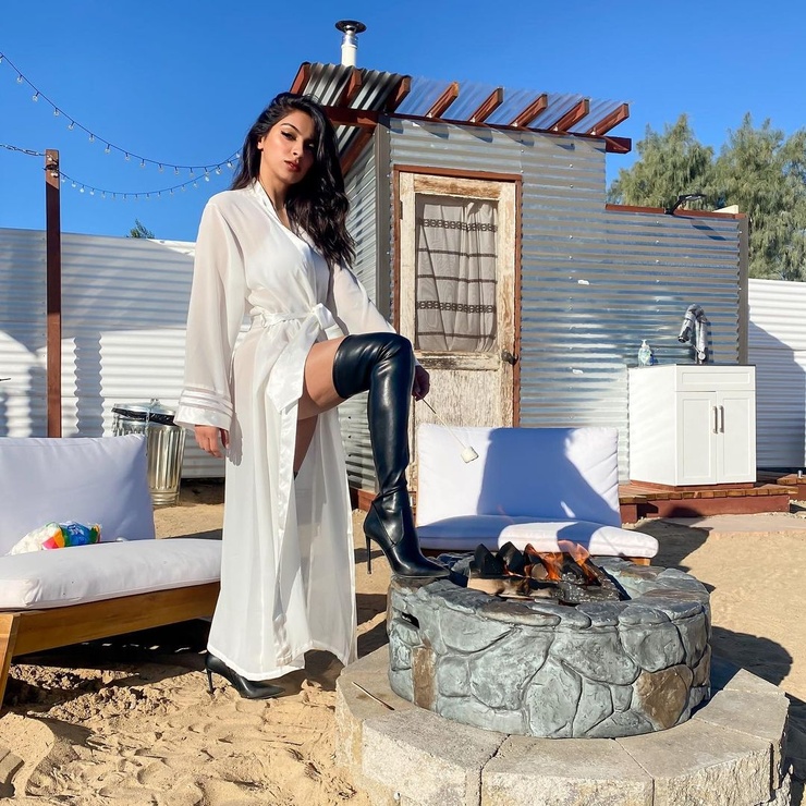 Simmi Singh Simmi Singh