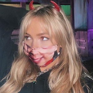 Natalie Alyn Lind