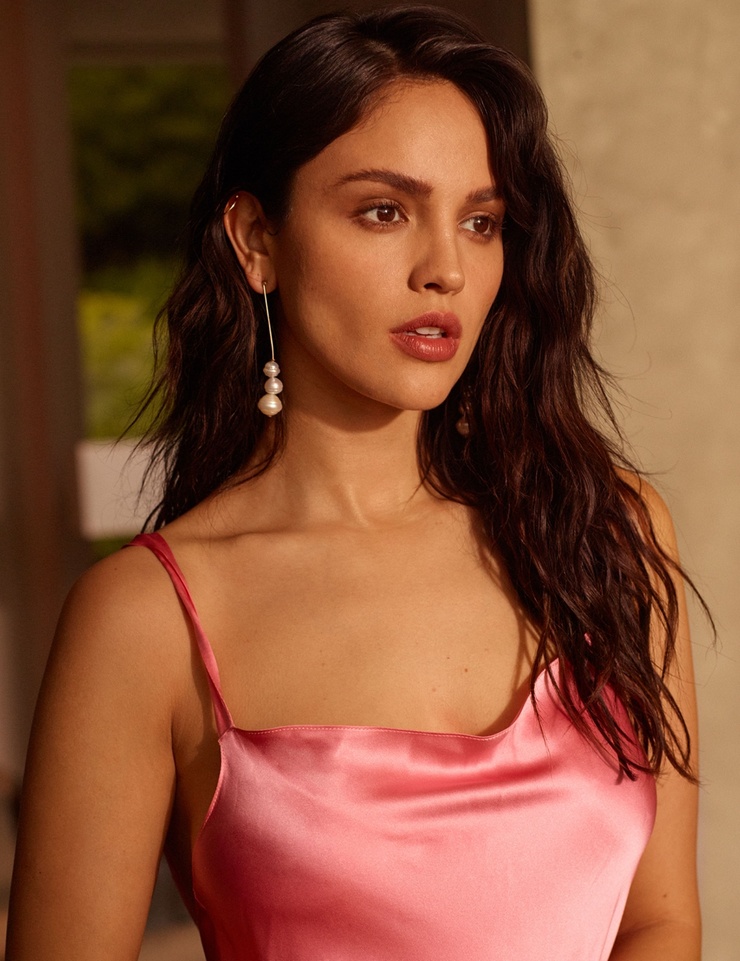Eiza Gonzalez Eiza Gonzalez