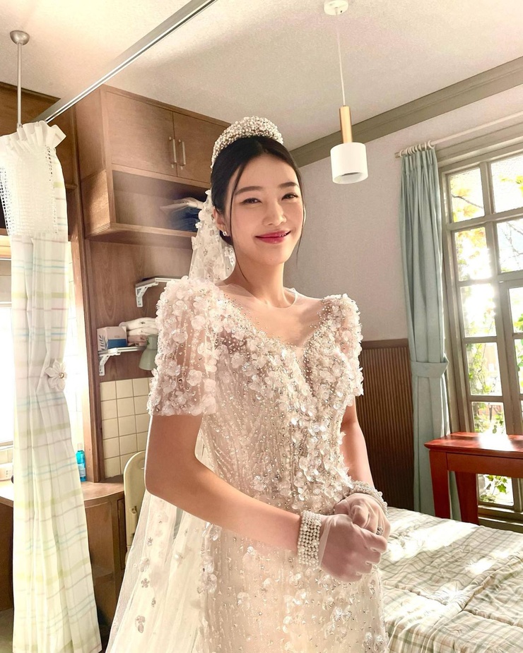 Joy (Park Soo Young)