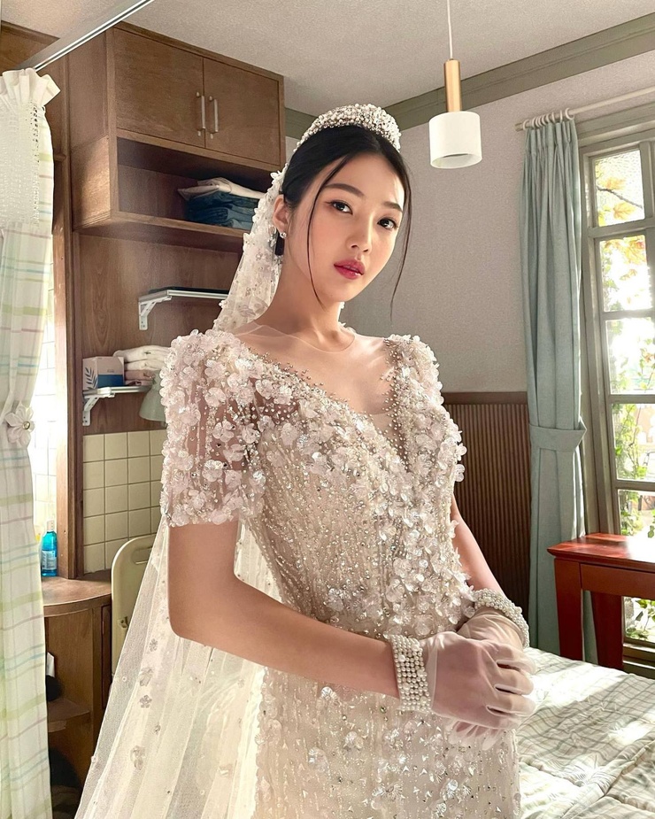 Joy (Park Soo Young)
