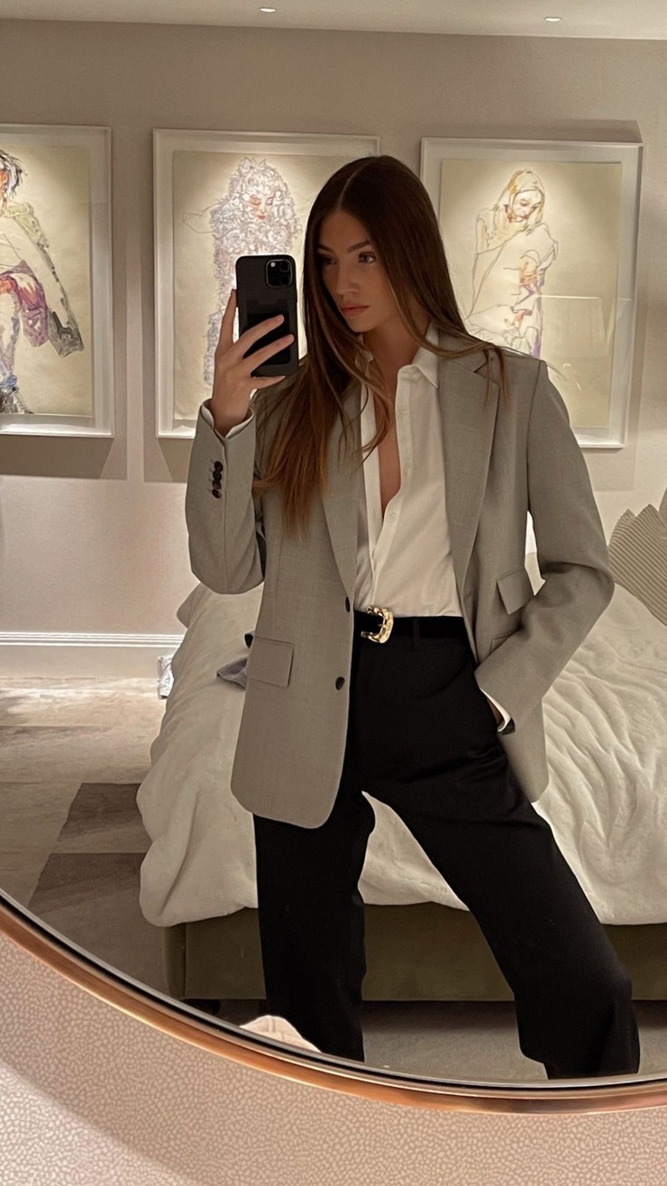 Lorena RAE