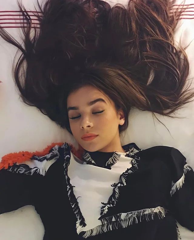 Hailee Steinfeld