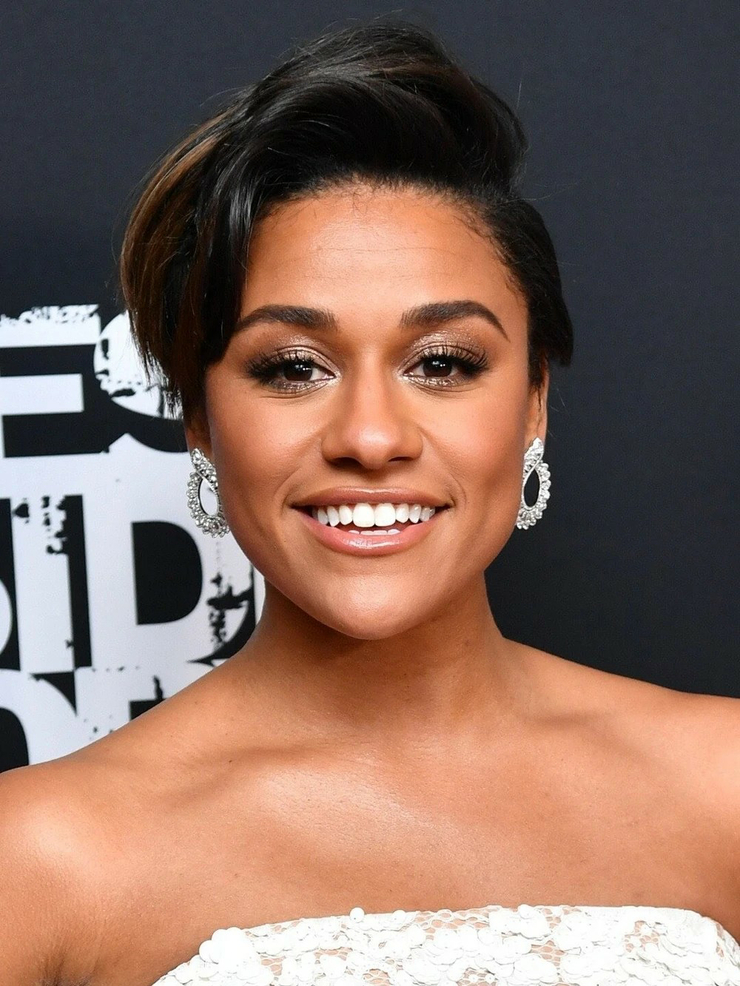 picture-of-ariana-debose