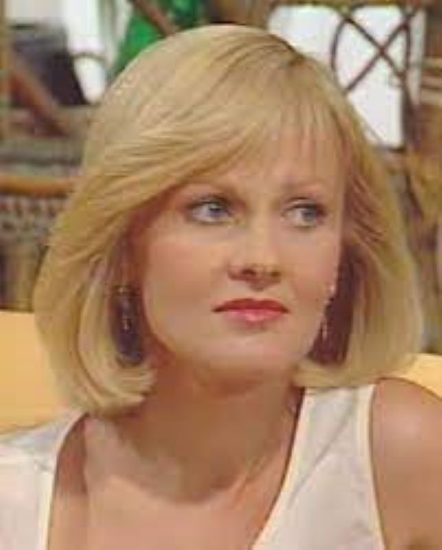 Elisa Servier Elisa Servier