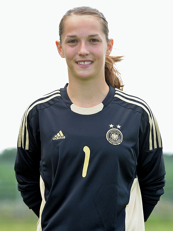 Laura Benkarth