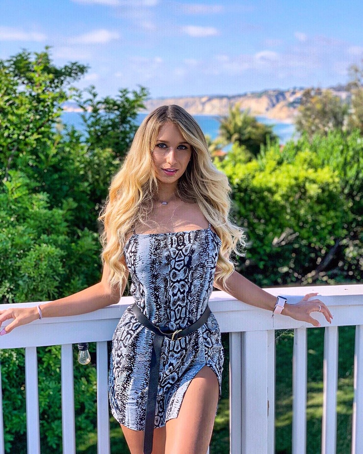 Nikki Sullivan image