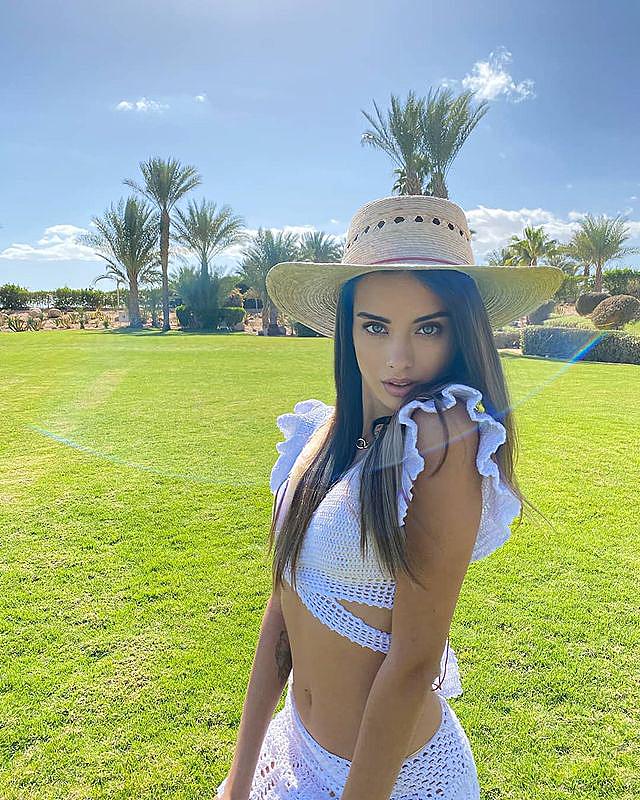 Liza Kovalenkoo Liza Kovalenkoo