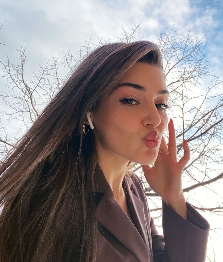 Hande Erçel Hande Erçel
