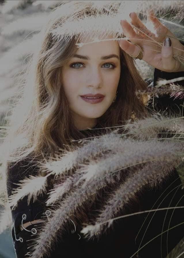 Mary Mouser