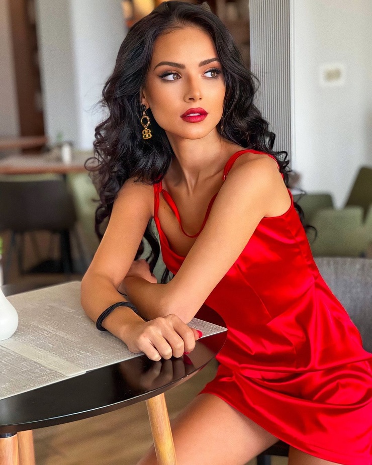 Ekaterina Vyrshilova Ekaterina Vyrshilova