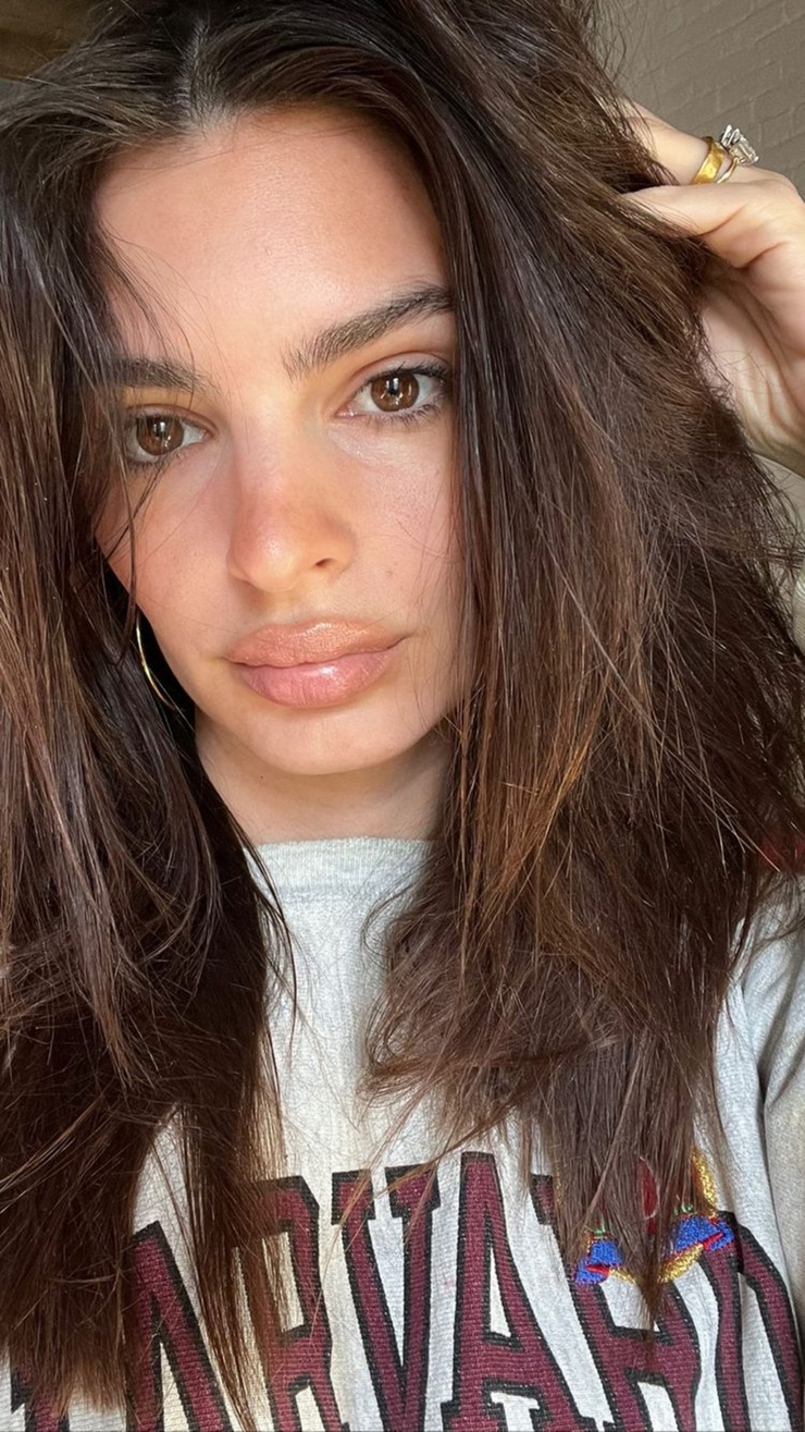 Emily Ratajkowski
