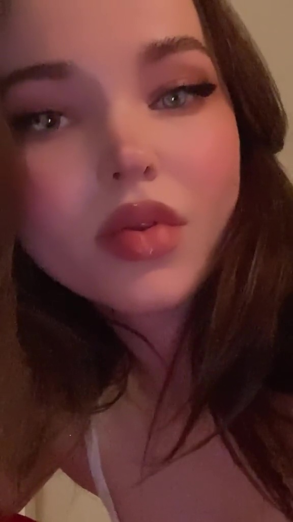 Dove Cameron