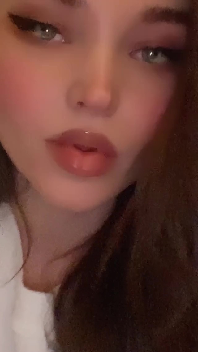 Dove Cameron