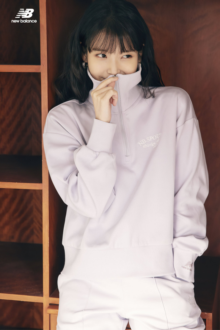 IU