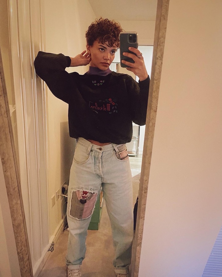 Leslie Grace
