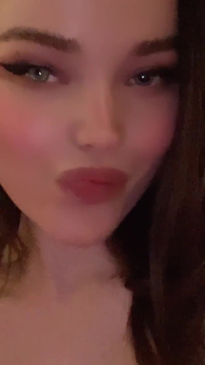 Dove Cameron