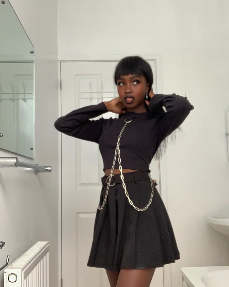 Shirleen (model)
