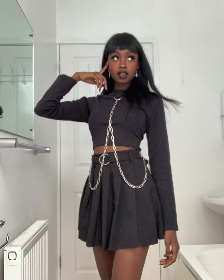 Shirleen (model)