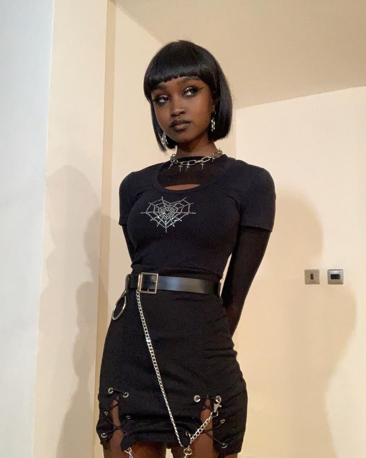 Shirleen (model)