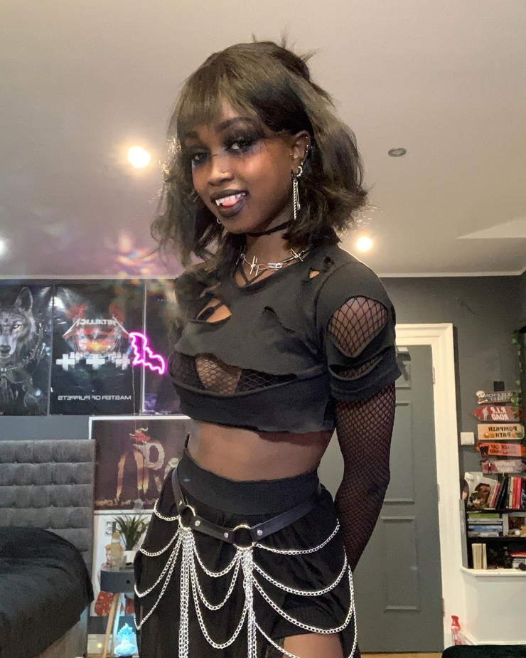 Shirleen (model)