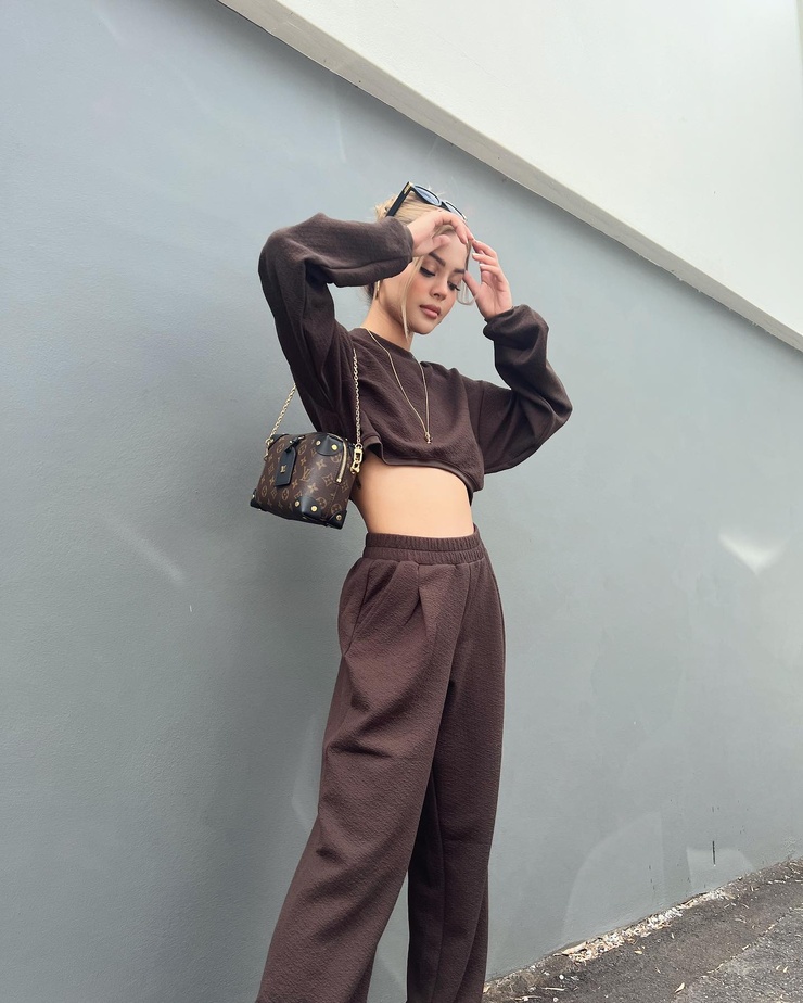 Lily Maymac