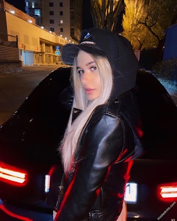 Alina Aignatova Alina Aignatova