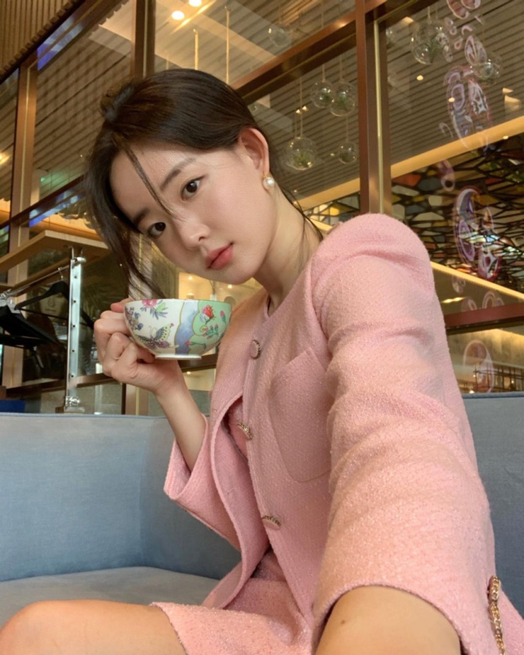 Choi Yoon Ji