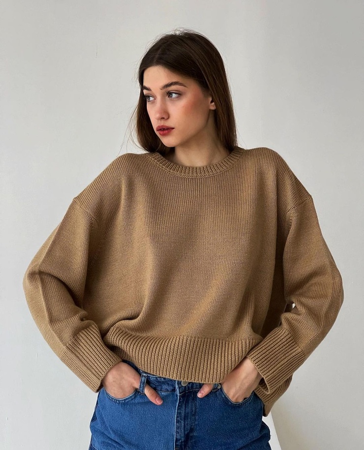 Julia Novikova (model)