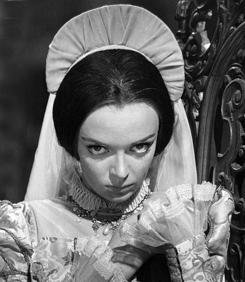 Barbara Steele