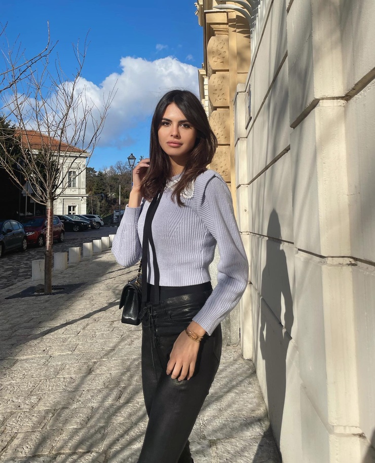 Bojana Krsmanovic Bojana Krsmanovic