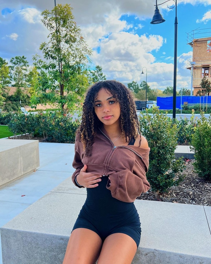 Picture of Monroe Capri Bryant