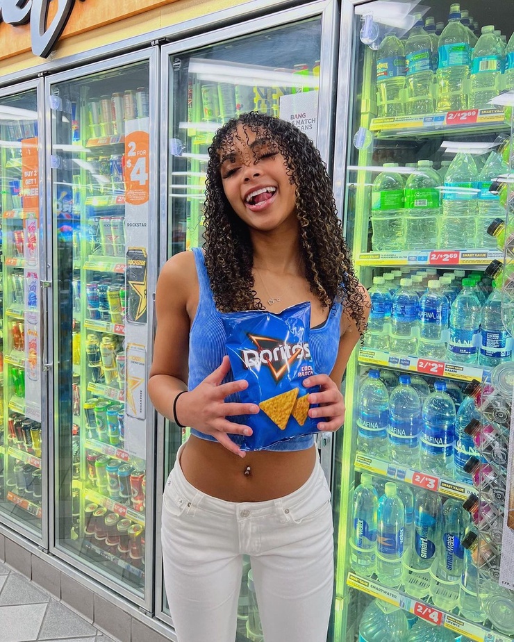 Picture of Monroe Capri Bryant