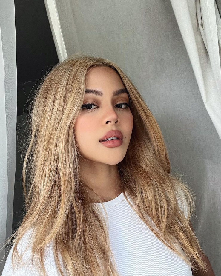 Lily Maymac