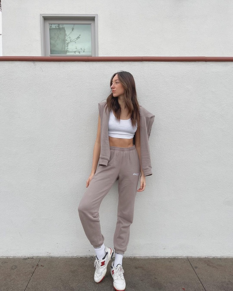Ava Cota