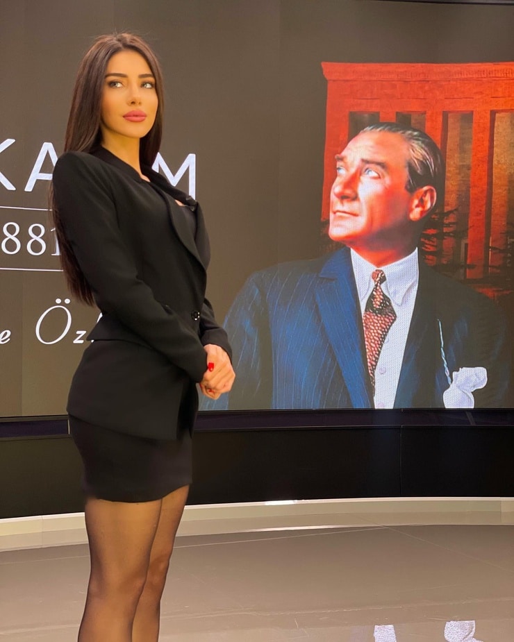 Ela Rumeysa Cebeci Ela Rumeysa Cebeci