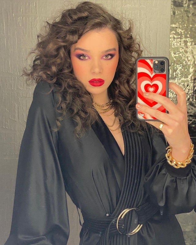 Hailee Steinfeld Hailee Steinfeld