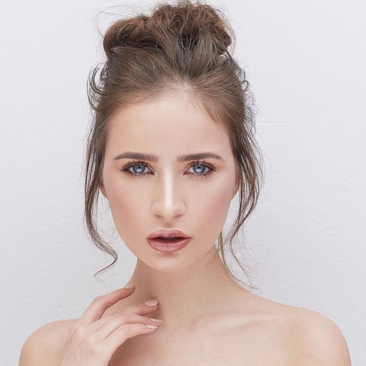 Picture of Alisa Fox