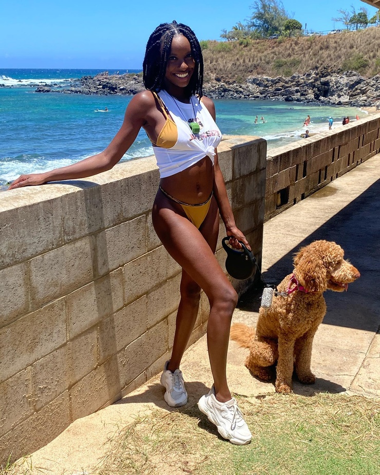 Aubri Ebony