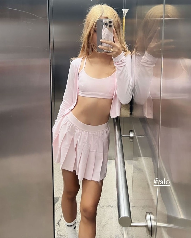 Lily Maymac