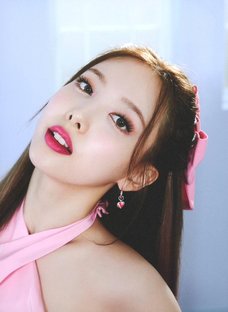 Im Nayeon