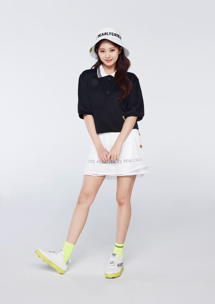 Chou Tzu-yu (Tzuyu) Chou Tzu-yu (Tzuyu)