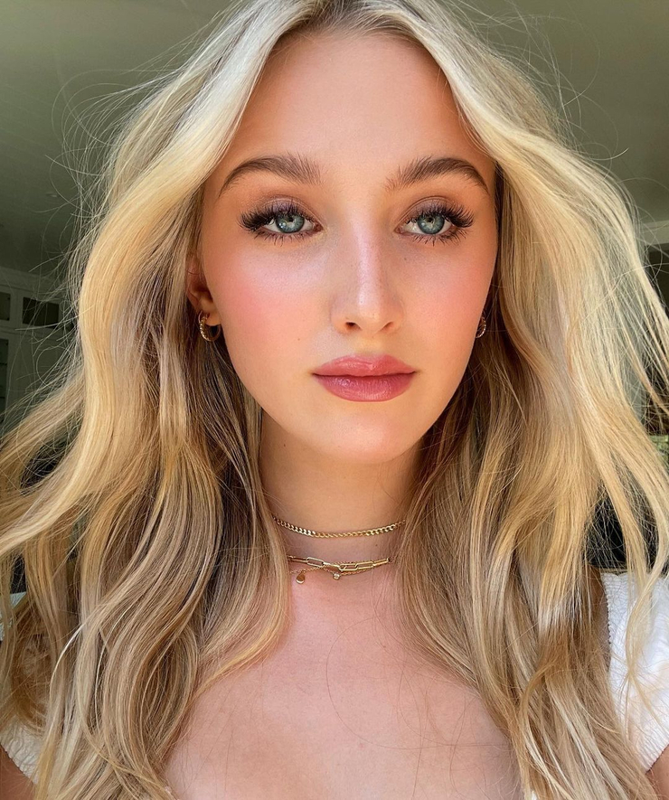 Scarlett Barnett