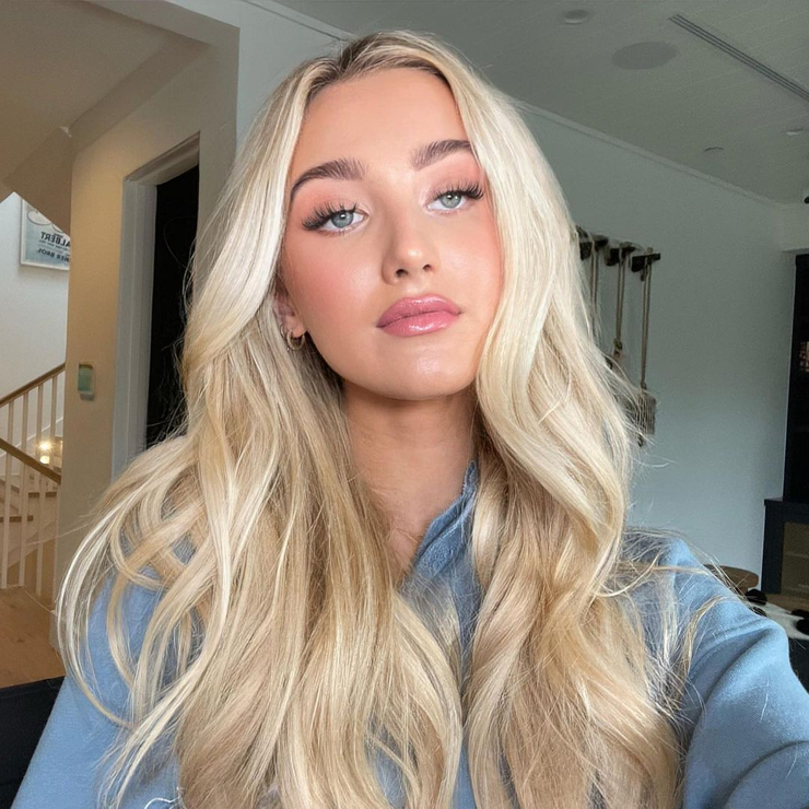 Scarlett Barnett